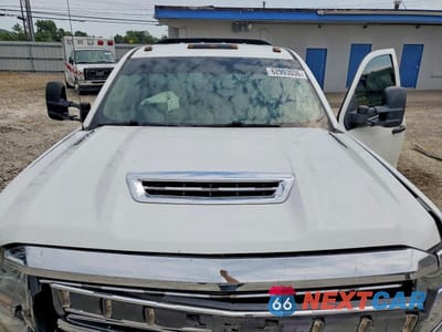 Zdjęcie 11 z 13 samochodu: 2018 CHEVROLET SILVERADO K3500 VIN:1GB4KYCY0JF279707 - miniatura