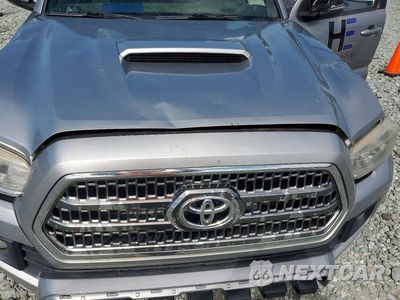 Zdjęcie 11 z 12 samochodu: 2017 TOYOTA TACOMA TRD SPORT VIN:3TMCZ5AN2HM085457 - miniatura