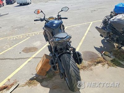 Czwarte zdjęcie samochodu z boku: 2011 KAWASAKI ZR1000 D VIN:JKAZRCD12BA016631 - miniatura