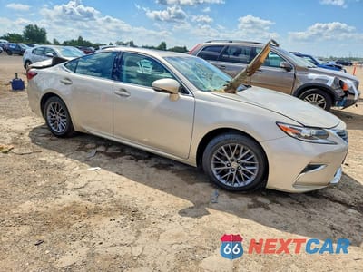 Czwarte zdjęcie samochodu z boku: 2018 LEXUS ES 350 VIN:58ABK1GG8JU108148 - miniatura