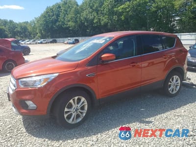 2019 FORD ESCAPE SE 1FMCU9GD4KUB09633 - główne zdjęcie licytacji z USA - miniatura