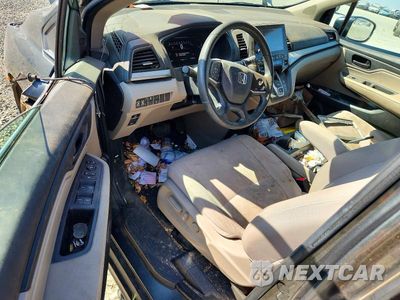 Zdjęcie 8 z 13 samochodu: 2019 HONDA ODYSSEY EX VIN:5FNRL6H57KB043062 - miniatura