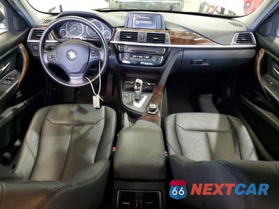 Zdjęcie 8 z 12 samochodu: 2016 BMW 320 XI VIN:WBA8A3C58GK551748 - miniatura