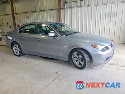 Czwarte zdjęcie samochodu z boku: 2006 BMW 525 XI VIN:WBANF33566CB86082 - miniatura