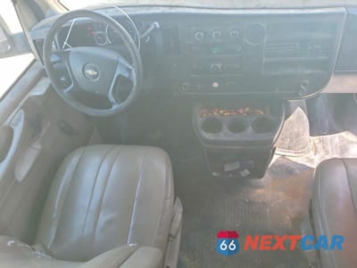 Zdjęcie 8 z 13 samochodu: 2012 CHEVROLET EXPRESS G1500 VIN:1GCSGAFX8C1138804 - miniatura