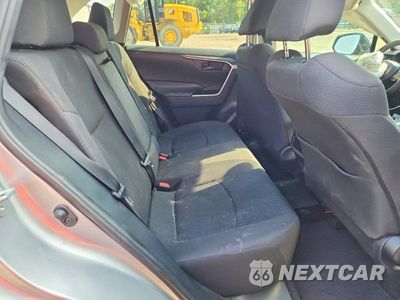 Zdjęcie 11 z 14 samochodu: 2019 TOYOTA RAV4 LE VIN:2T3H1RFV2KC008947 - miniatura