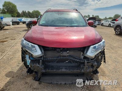Piąte zdjęcie samochodu w środku: 2019 NISSAN ROGUE SV VIN:5N1AT2MV1KC814524 - miniatura