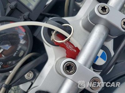 Zdjęcie 8 z 10 samochodu: 2007 BMW R1200 R VIN:WB10398027ZS25197 - miniatura