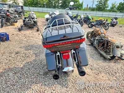 Czwarte zdjęcie samochodu z boku: 2017 HARLEY-DAVIDSON FLTRU VIN:1HD1KGD15HB648975 - miniatura