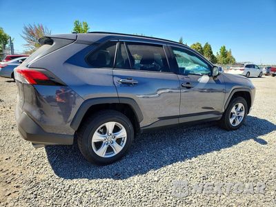 Trzecie zdjęcie samochodu z tyłu: 2025 TOYOTA RAV4 XLE VIN:2T3P1RFV7SW509181 - miniatura