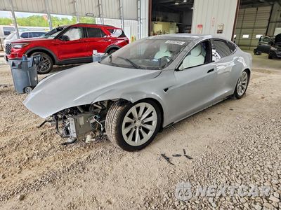 2017 TESLA MODEL S 5YJSA1E25HF212217 - główne zdjęcie licytacji z USA - miniatura