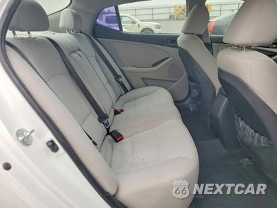 Zdjęcie 10 z 13 samochodu: 2014 KIA OPTIMA LX VIN:5XXGM4A76EG311203 - miniatura