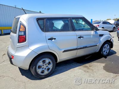 Trzecie zdjęcie samochodu z tyłu: 2011 KIA SOUL BASE VIN:KNDJT2A17B7347477 - miniatura