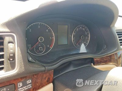 Zdjęcie 9 z 12 samochodu: 2012 VOLKSWAGEN PASSAT SEL VIN:1VWCN7A38CC105630 - miniatura