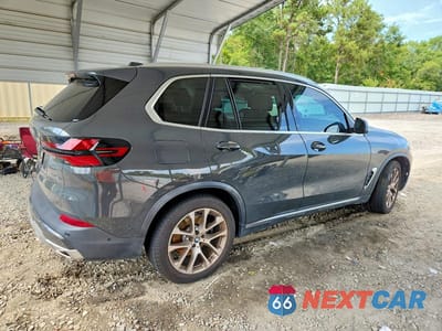 Trzecie zdjęcie samochodu z tyłu: 2024 BMW X5 XDRIVE40I VIN:5UX23EU01R9U01152 - miniatura