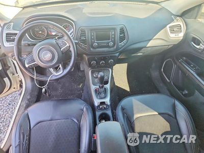 Zdjęcie 8 z 12 samochodu: 2018 JEEP COMPASS LATITUDE VIN:3C4NJDBB4JT483697 - miniatura
