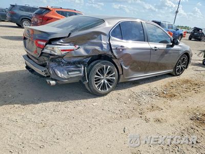 Trzecie zdjęcie samochodu z tyłu: 2018 TOYOTA CAMRY L VIN:4T1B11HK2JU084653 - miniatura