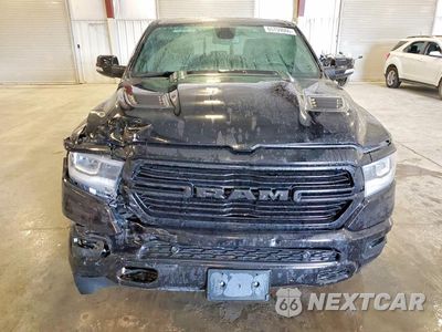 Piąte zdjęcie samochodu w środku: 2020 RAM 1500 LARAMIE VIN:1C6SRFJT6LN396346 - miniatura