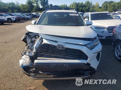 Piąte zdjęcie samochodu w środku: 2023 TOYOTA RAV4 SE VIN:JTM16RFV8PD540256 - miniatura