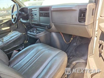 Zdjęcie 8 z 14 samochodu: 2005 CHEVROLET EXPRESS 2500 DELIVERY VAN VIN:1GCGG25V651119814 - miniatura