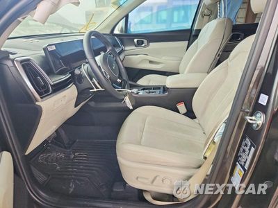 Zdjęcie 7 z 14 samochodu: 2025 KIA SORENTO EX VIN:KNDRH4JG9S5429131 - miniatura