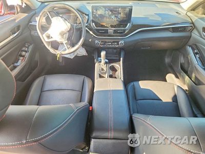 Zdjęcie 8 z 12 samochodu: 2025 NISSAN ALTIMA SR VIN:1N4BL4CV7SN407548 - miniatura