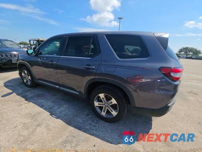 Trzecie zdjęcie samochodu z tyłu: 2023 HONDA PILOT EXL VIN:5FNYG1H57PB023517 - miniatura