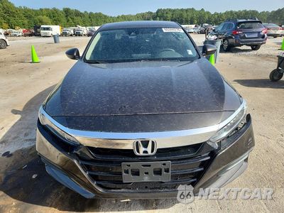 Piąte zdjęcie samochodu w środku: 2018 HONDA ACCORD LX VIN:1HGCV1F11JA075601 - miniatura