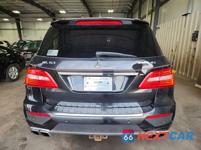 Zdjęcie 6 z 12 samochodu: 2014 MERCEDES-BENZ ML 63 AMG VIN:4JGDA7EB5EA349900 - miniatura