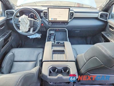 Zdjęcie 8 z 12 samochodu: 2025 TOYOTA TUNDRA LIMITED VIN:5TFWA5DB2SX254416 - miniatura