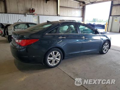 Trzecie zdjęcie samochodu z tyłu: 2013 HYUNDAI SONATA LIMITED VIN:5NPEC4AC4DH625183 - miniatura