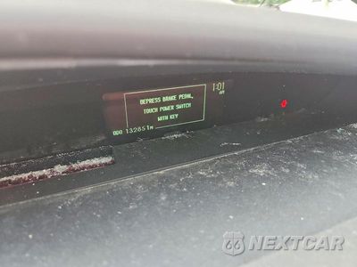 Zdjęcie 9 z 13 samochodu: 2011 TOYOTA PRIUS THREE VIN:JTDKN3DU5B1415529 - miniatura