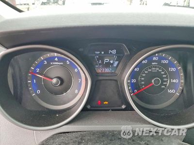 Zdjęcie 9 z 12 samochodu: 2014 HYUNDAI ELANTRA SE VIN:KMHDH4AE0EU174366 - miniatura