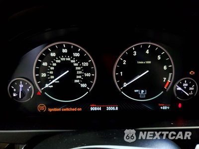 Zdjęcie 9 z 13 samochodu: 2016 BMW X5 XDR40E VIN:5UXKT0C55G0S76514 - miniatura
