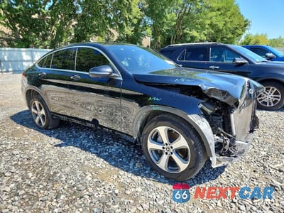 Czwarte zdjęcie samochodu z boku: 2023 MERCEDES-BENZ GLC COUPE 300 4MATIC VIN:W1N0J8EB1PG167029 - miniatura