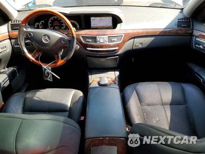 Zdjęcie 8 z 12 samochodu: 2008 MERCEDES-BENZ S 550 VIN:WDDNG71X28A167560 - miniatura