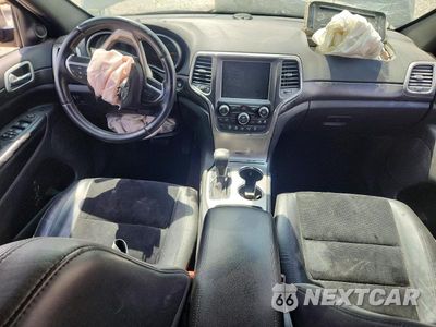 Zdjęcie 8 z 12 samochodu: 2018 JEEP GRAND CHEROKEE LAREDO VIN:1C4RJEAG7JC428192 - miniatura