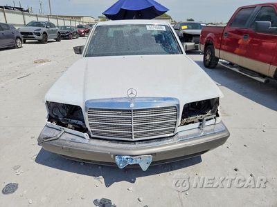 Piąte zdjęcie samochodu w środku: 1988 MERCEDES-BENZ 420 SEL VIN:WDBCA35D1JA386655 - miniatura