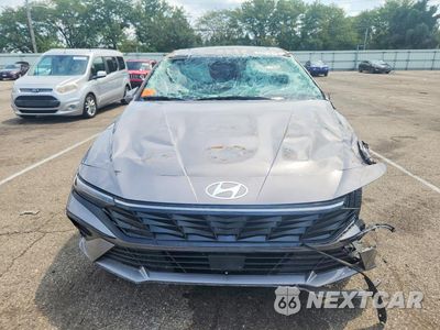 Piąte zdjęcie samochodu w środku: 2025 HYUNDAI ELANTRA SEL VIN:KMHLS4DG0SU950582 - miniatura