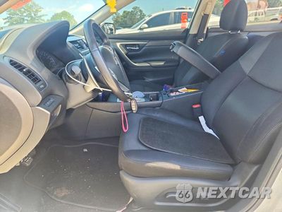 Zdjęcie 7 z 12 samochodu: 2017 NISSAN ALTIMA 2.5 SV VIN:1N4AL3AP3HC120657 - miniatura