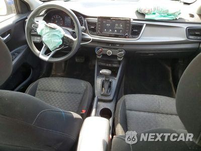 Zdjęcie 8 z 12 samochodu: 2020 KIA RIO S VIN:3KPA24AD6LE335492 - miniatura