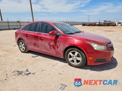 Czwarte zdjęcie samochodu z boku: 2013 CHEVROLET CRUZE LT VIN:1G1PC5SB8D7219070 - miniatura