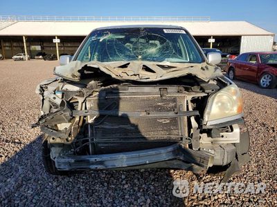 Piąte zdjęcie samochodu w środku: 2005 HONDA PILOT EXL VIN:5FNYF18575B044481 - miniatura
