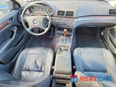 Zdjęcie 8 z 12 samochodu: 2004 BMW 325 XI VIN:WBAEU33494PR06832 - miniatura