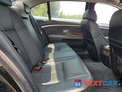 Zdjęcie 10 z 12 samochodu: 2007 BMW 750 VIN:WBAHN83597DT66565 - miniatura