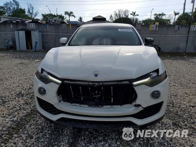 Piąte zdjęcie samochodu w środku: 2018 MASERATI LEVANTE VIN:ZN661XUA3JX296075 - miniatura