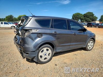 Trzecie zdjęcie samochodu z tyłu: 2018 FORD ESCAPE S VIN:1FMCU0F77JUA94230 - miniatura