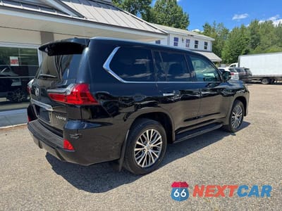 Czwarte zdjęcie samochodu z boku: 2018 LEXUS LX 570 VIN:JTJHY7AX3J4262165 - miniatura