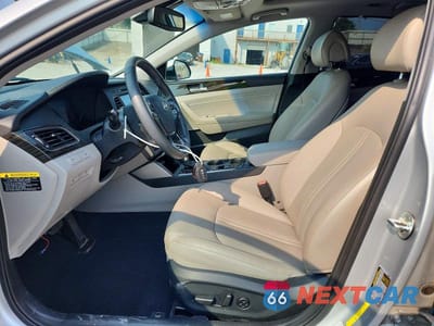 Zdjęcie 7 z 12 samochodu: 2017 HYUNDAI SONATA HYBRID LIMITED VIN:KMHE34L34HA071410 - miniatura