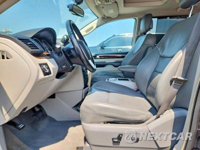 Zdjęcie 7 z 14 samochodu: 2012 VOLKSWAGEN ROUTAN SEL PREMIUM VIN:2C4RVADG9CR321535 - miniatura